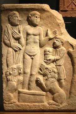 Title: Daniel in the lions' den. Museo Arqueológico y Etnológico de Córdoba, Spain. Creator: Michel Wal. Source: https://tinyurl.com/ynar9szr Licence: CC BY-SA 3.0.