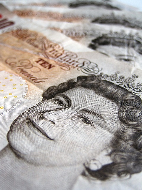 Close up of 10 pound note ; photographed by Images Money (https://www.flickr.com/photos/59937401@N07/)